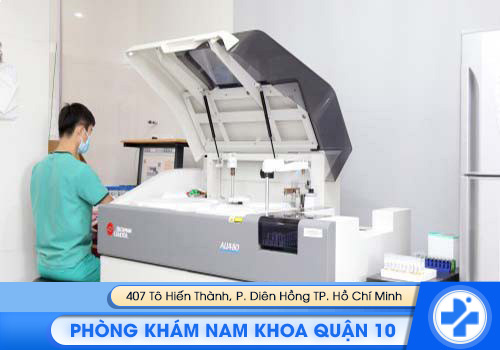 Hệ thống máy móc hiện đại, phòng điều trị sạch sẽ, vô khuẩn tại Phòng khám Bệnh Xã Hội Quận 10